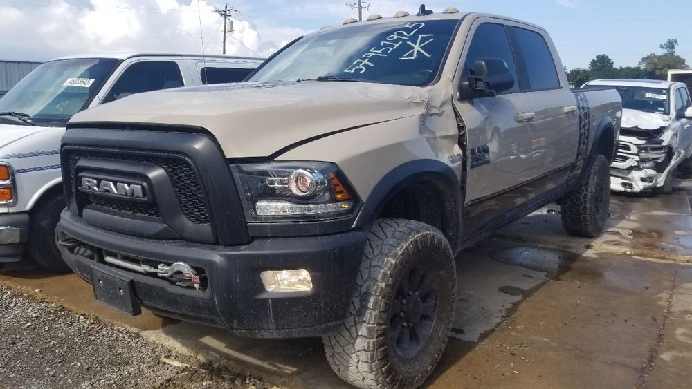 18 DODGE RAM 2500 6.4L RADIATOR ASSEMBLY
