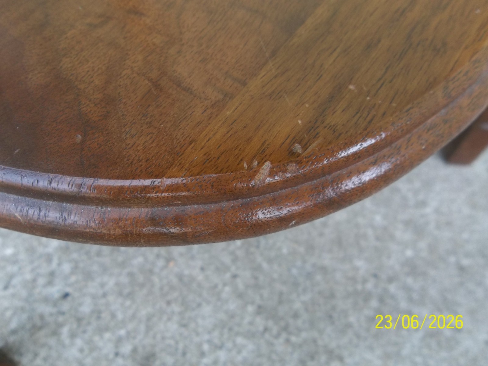 Vintage Bensinger's Outfitting Company Carved Walnut Accent Table Plant Stand