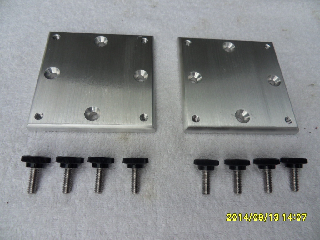 2 NEW PREMIUM  4X4 MOUNTING PLATES BIG JOHN STYLE WITH SS THUMB SCREWS