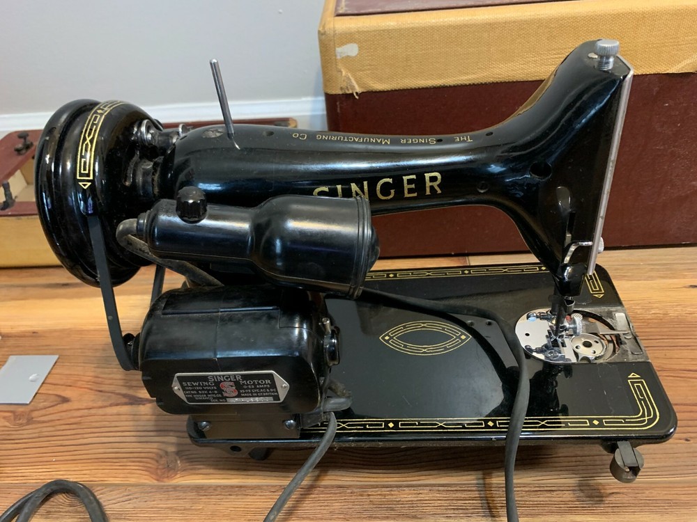 Singer 99K sewing machine + more (untested no refunds)