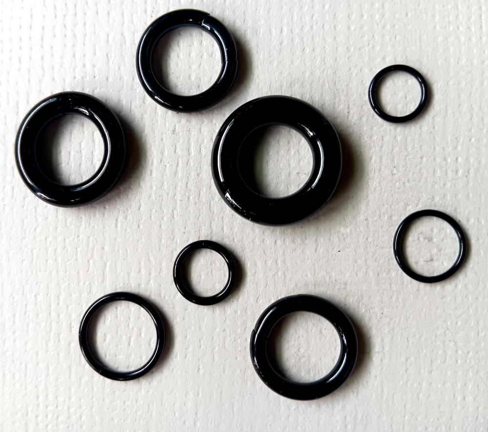 CBR Continuous Segment Ring 6g 7/16" Black Titanium Anodized Septum Nose Ear C-1