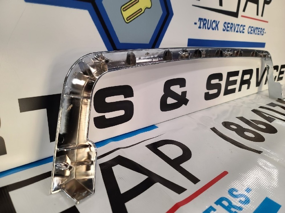 Freightliner Cascadia 2007-2018 Chrome Front Bumper Trim FR-101-3B