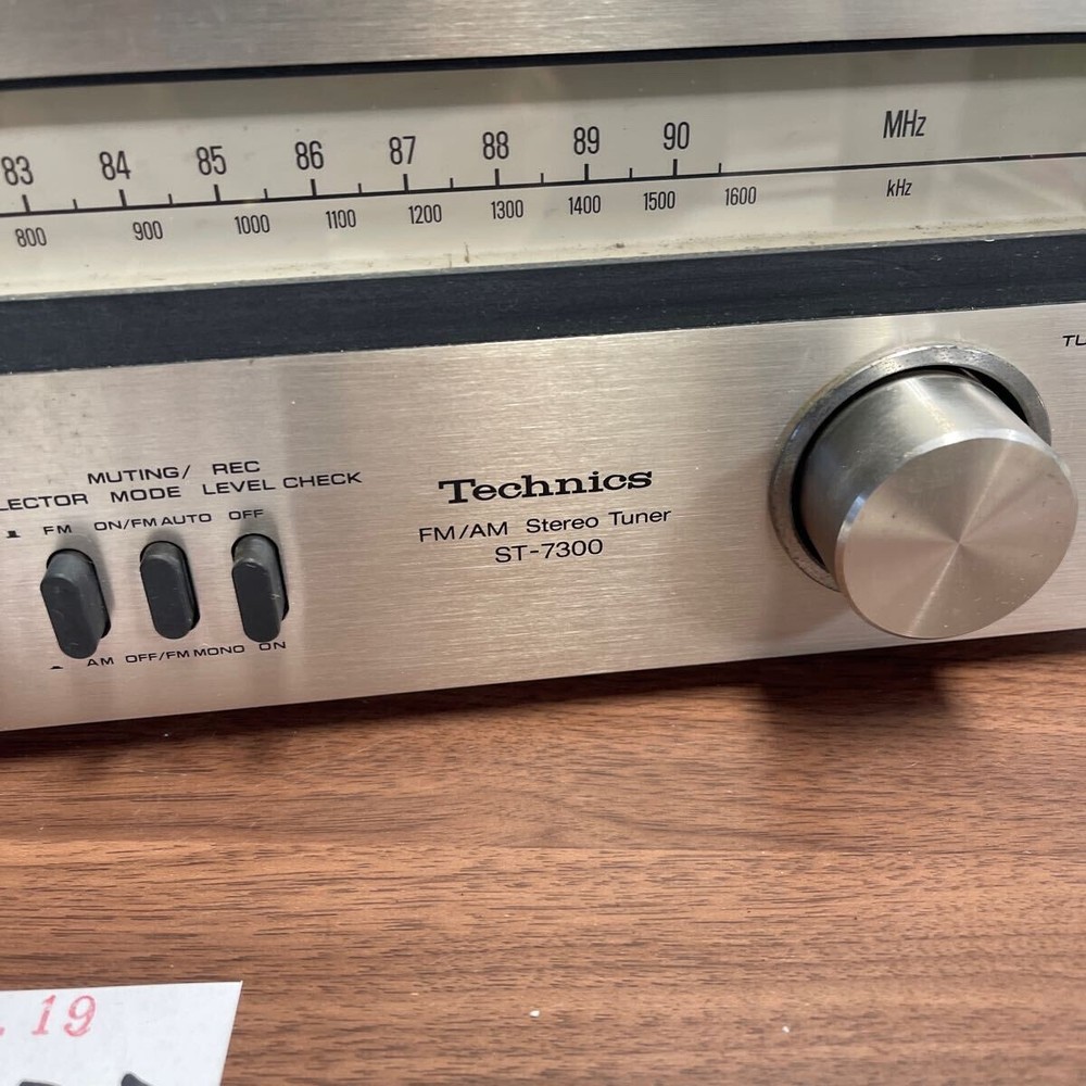 Technics ST-7300 Ⅱ Stereo Tuner AM/FM Silver Good GP
