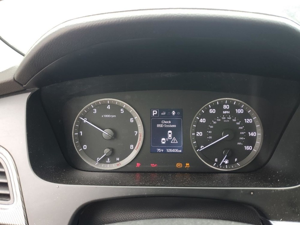 SONATA 2015 Glove Box 4721044
