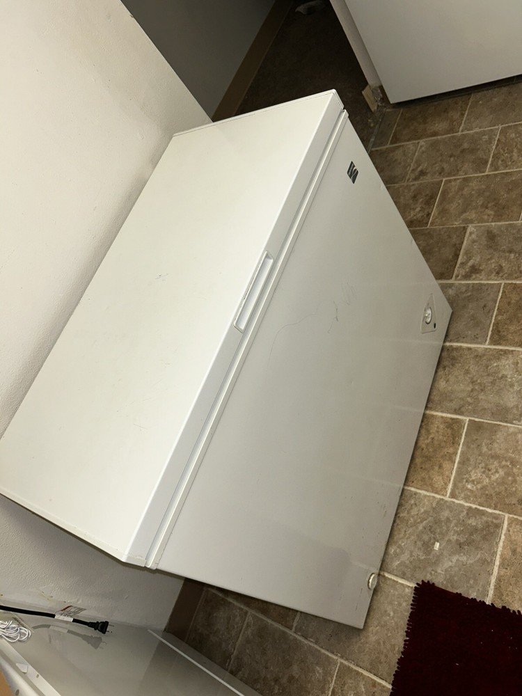 Zenmore Deep Freezer 7-8 Cu Ft.