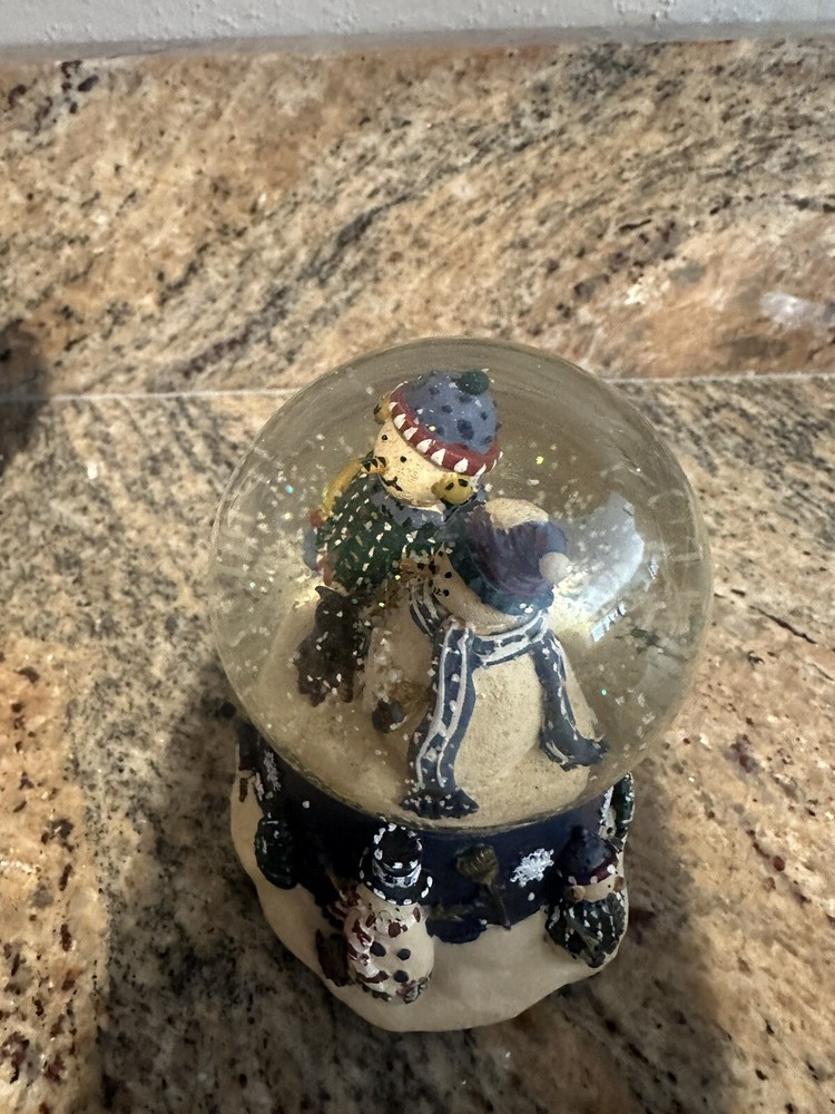 Snowmen snow Globe Music Doesn't Work
