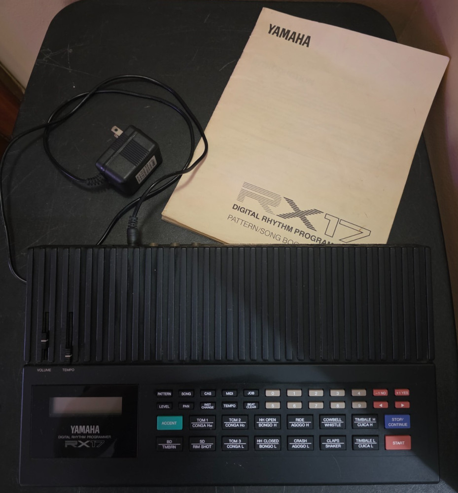 YAMAHA RX17 Digital Rhythm Programmer / Drum Machine