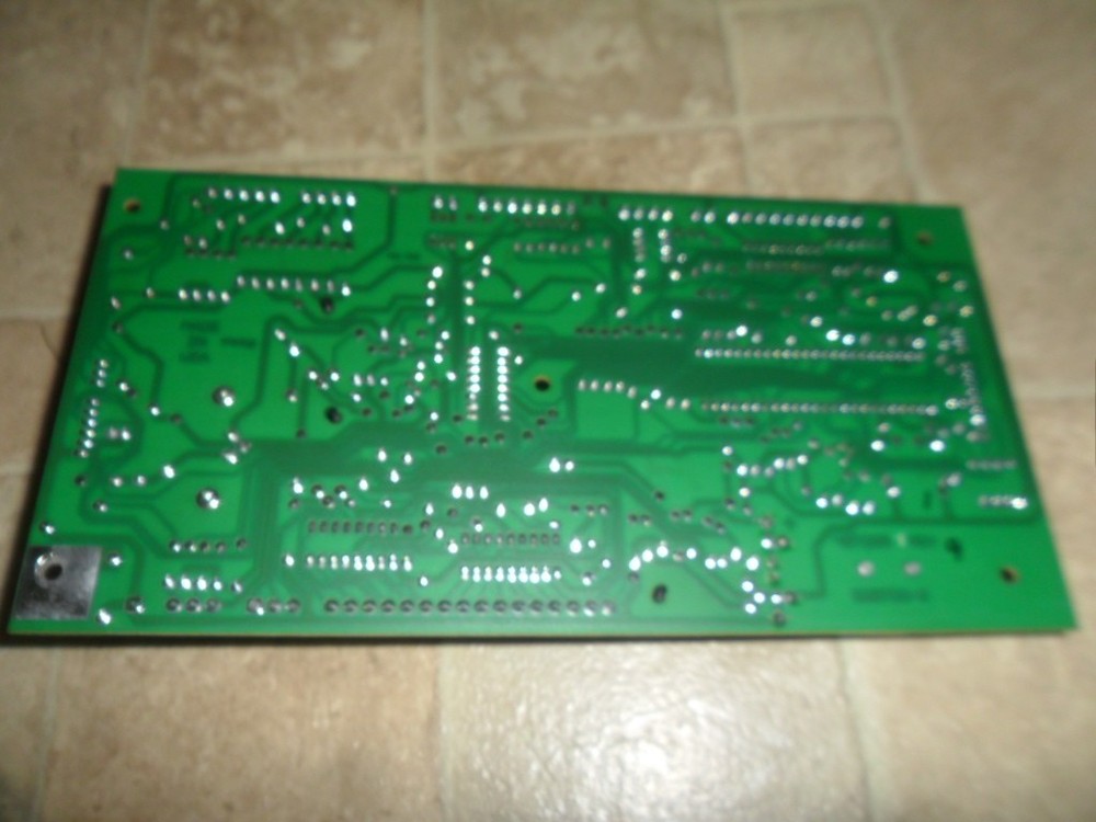 Used USI/FSI snack vending machine main control board - brown