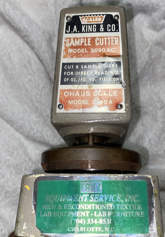 J.A. KING CO Mechanical Sample Cutter MODEL 3090AC