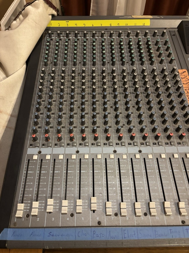Yamaha MC 32/12