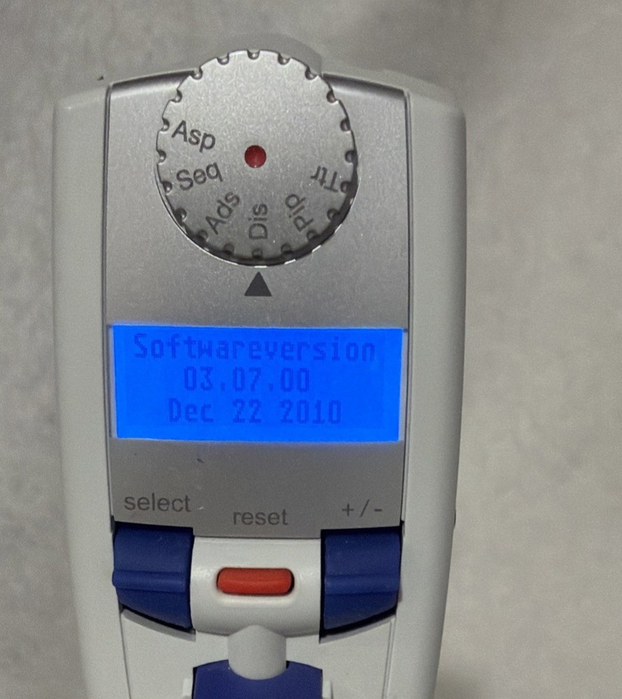 Eppendorf Repeater Xstream Electronic Handheld Pipette Dispenser