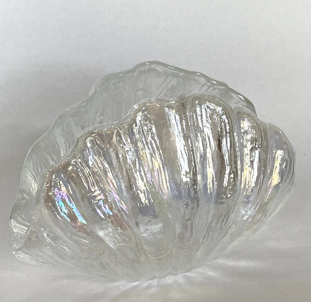 Bath and Body Works Iridescent Seashell Clam Shell