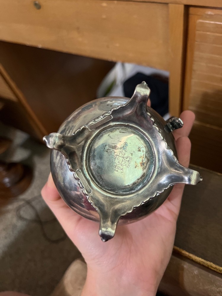 Oneida Silver-Plated Creamer Container