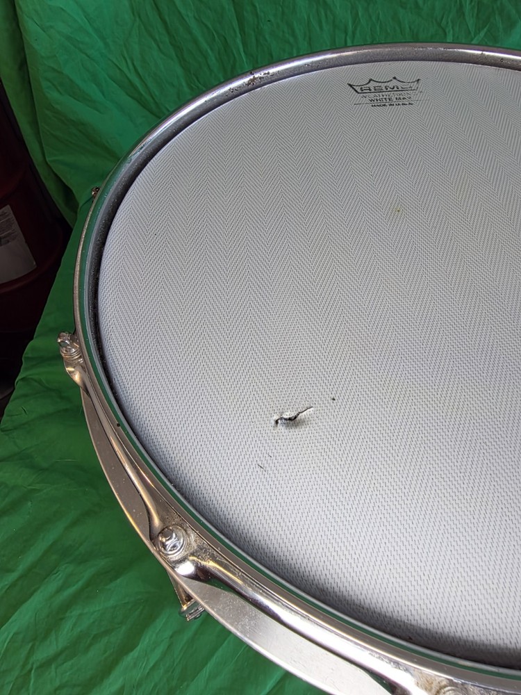 Pearl 15" Marching Snare Drum