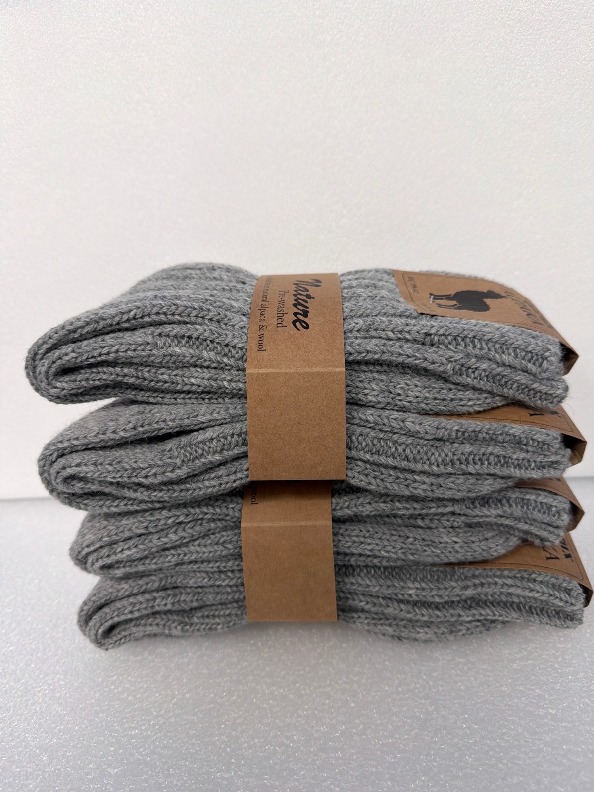 4 Pairs Alpaca wool socks thermal nature winter socks for women &men-Gray