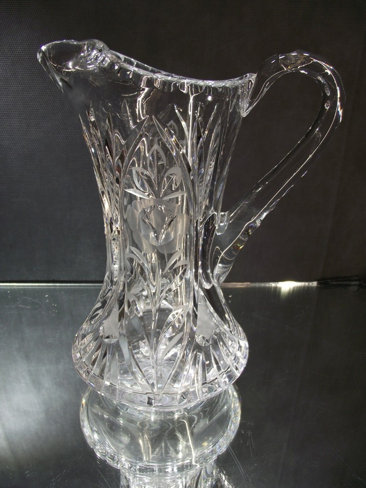 BEAUTIFUL LARGE ETCHED CRYSTAL WATER PITCHER