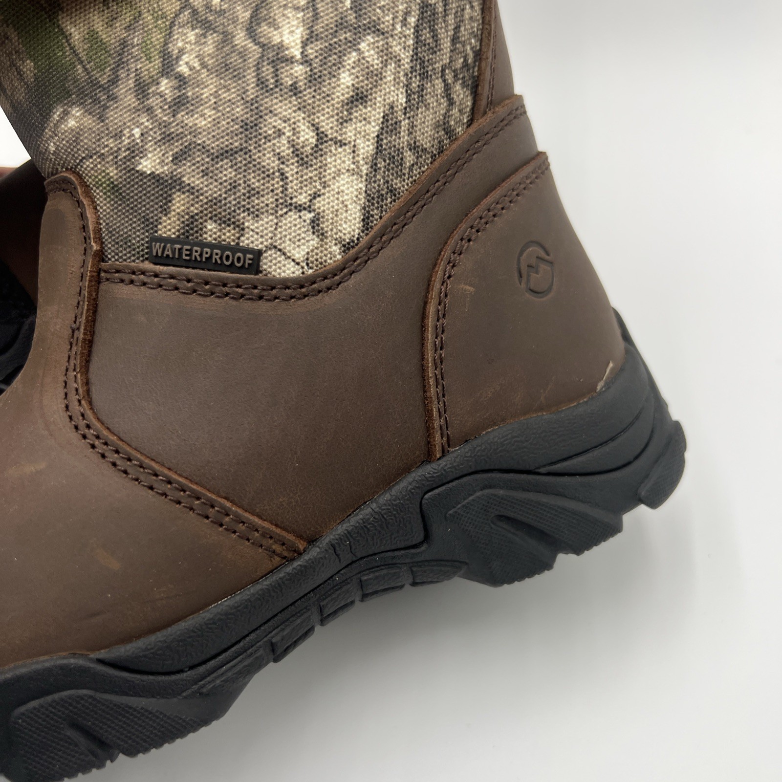 Magellan Outdoors Youth Snake Shield Armor 3.0 Realtree Edge APX (E5-A7)