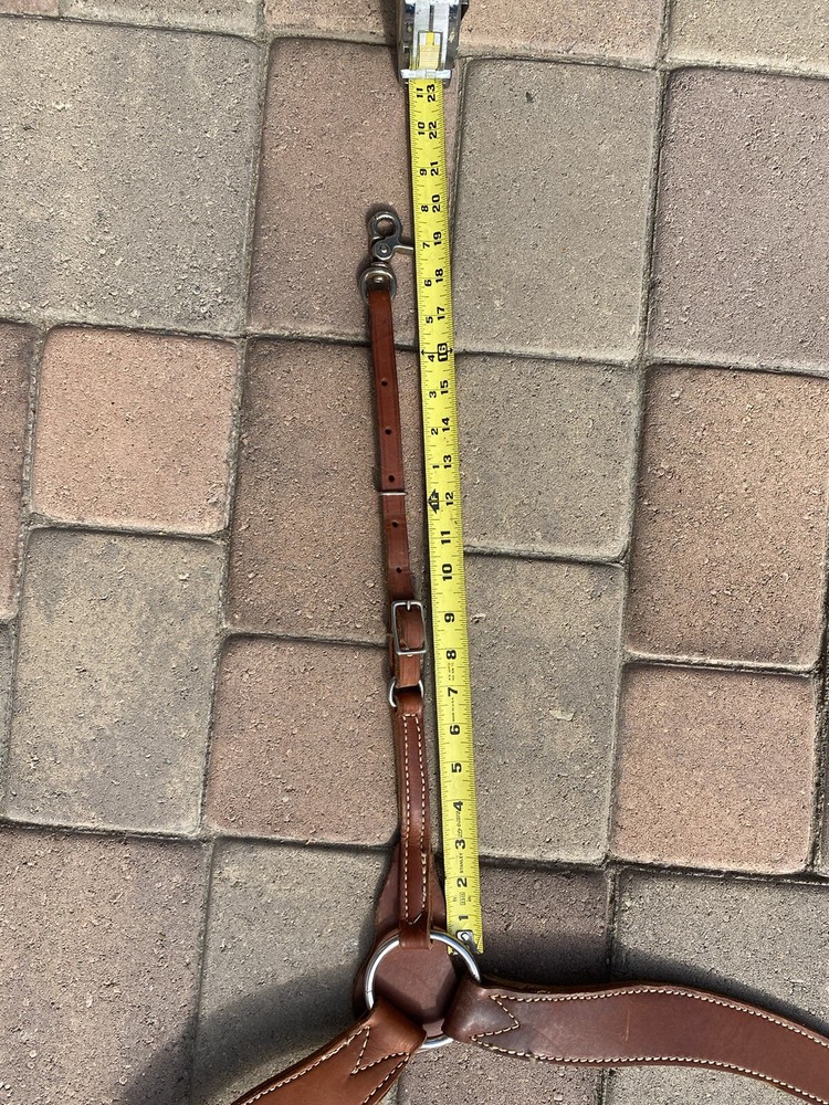 Light Tan breast collar