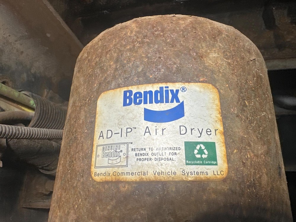 Bendix AD-IP Air Dryer - Used