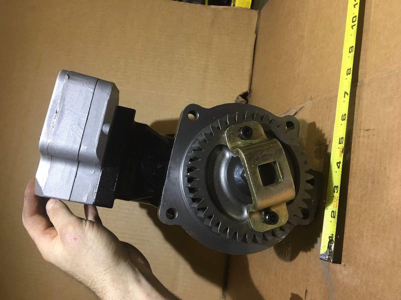 Air Compressor for CUMMINS ISX - Volvo,Intrenational ,Kenworth,Peterbilt 5579049