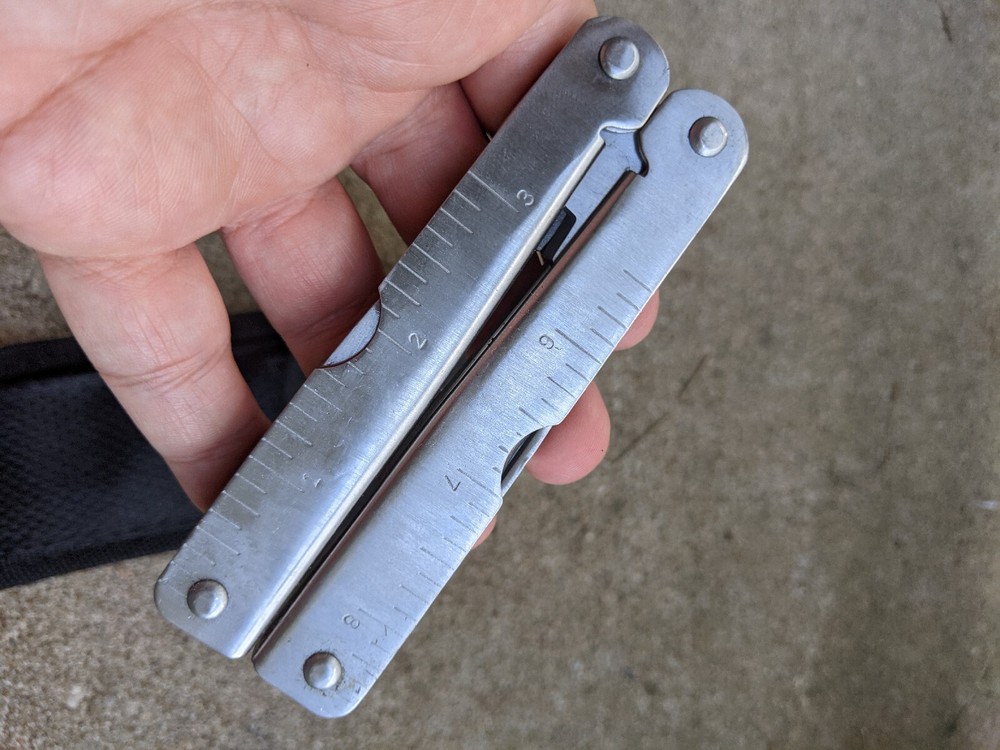 Winchester Pocket Multi Tool multi pliers, needle nose 14 functions Sheath J2