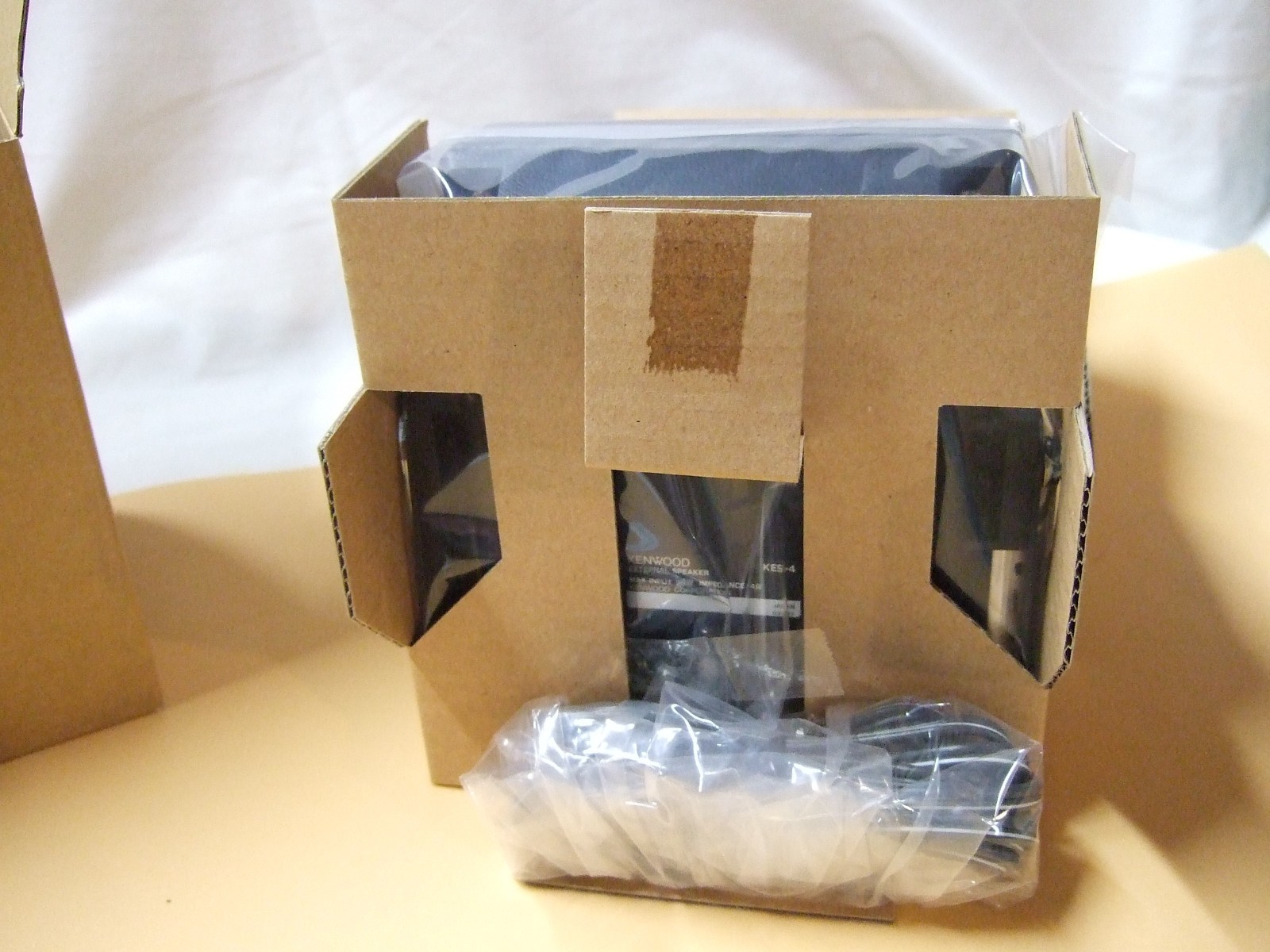 Kenwood KES-4 External Mobile Radio Speaker New in Box