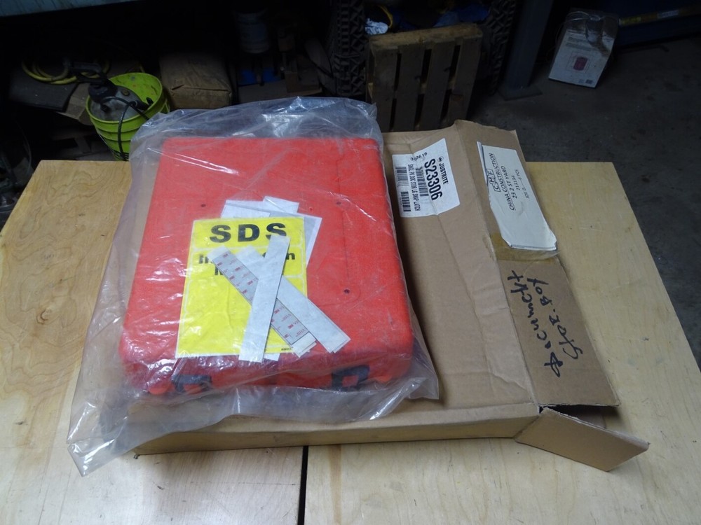 Justrite Document Storage Box w/ Large Snap Latch , 23306