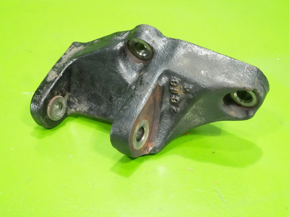 90-93 Integra OEM B18 engine motor bottom lower alternator mount bracket