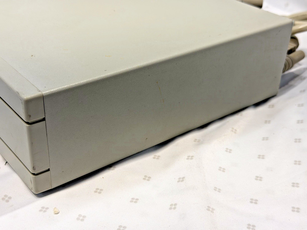 CMS STACK/3 External SCSI Hard Drive ST-138N for Apple Macintosh with SCSI cable