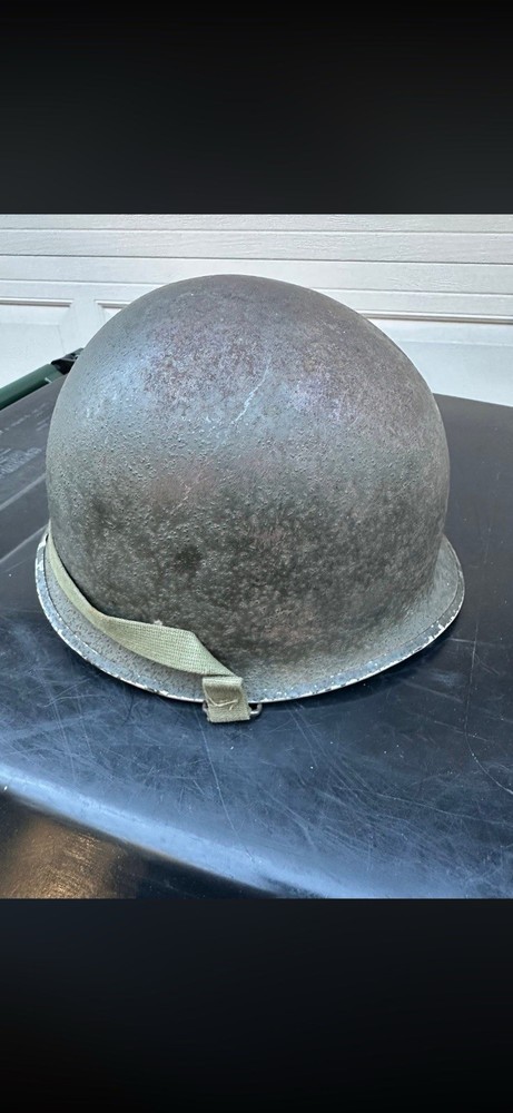 WW2 SCHLUETER M-1 HELMET - PAINTED CAPTAIN BARS