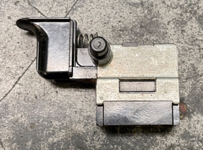 Replacement Drill Trigger Switch with lock 6a Black & Decker NO 1-pole contact