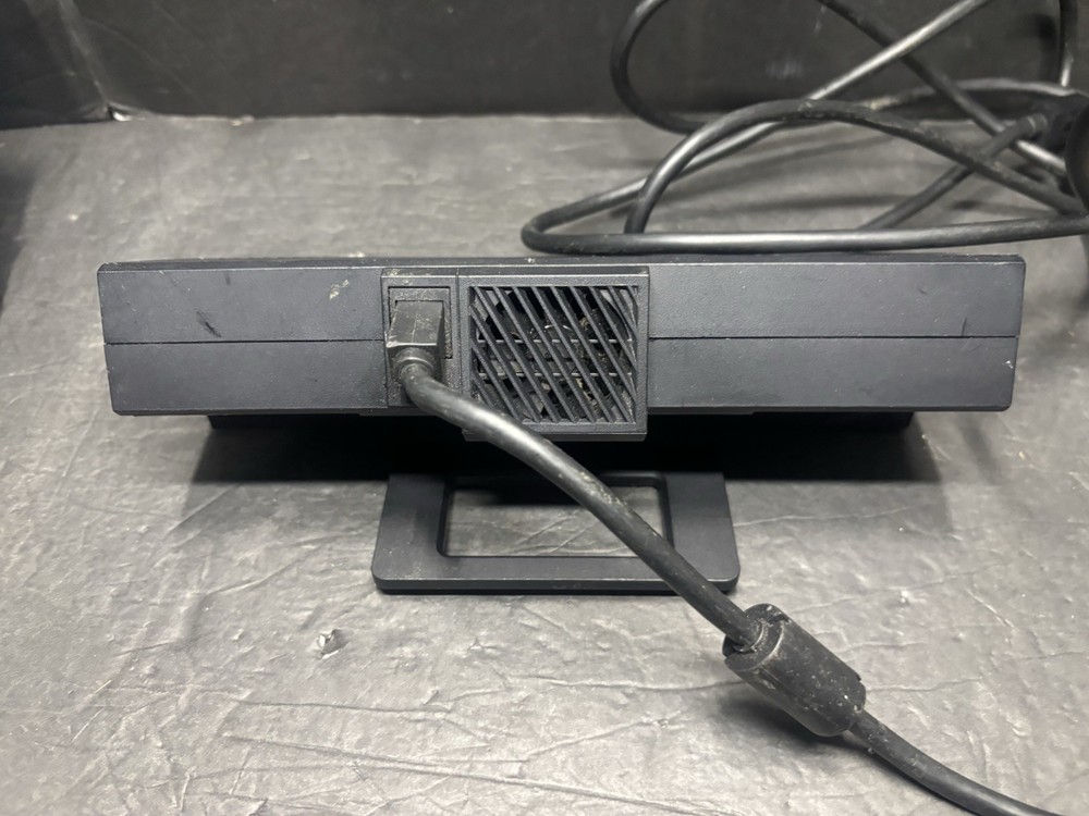 Microsoft Xbox One Kinect Wired Motion Sensor Black OEM