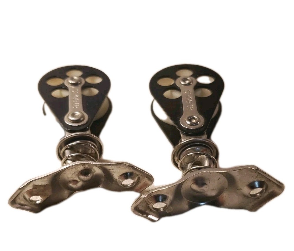 2 Schaefer stand-up Spring blocks 2" sheaves Rounded bases