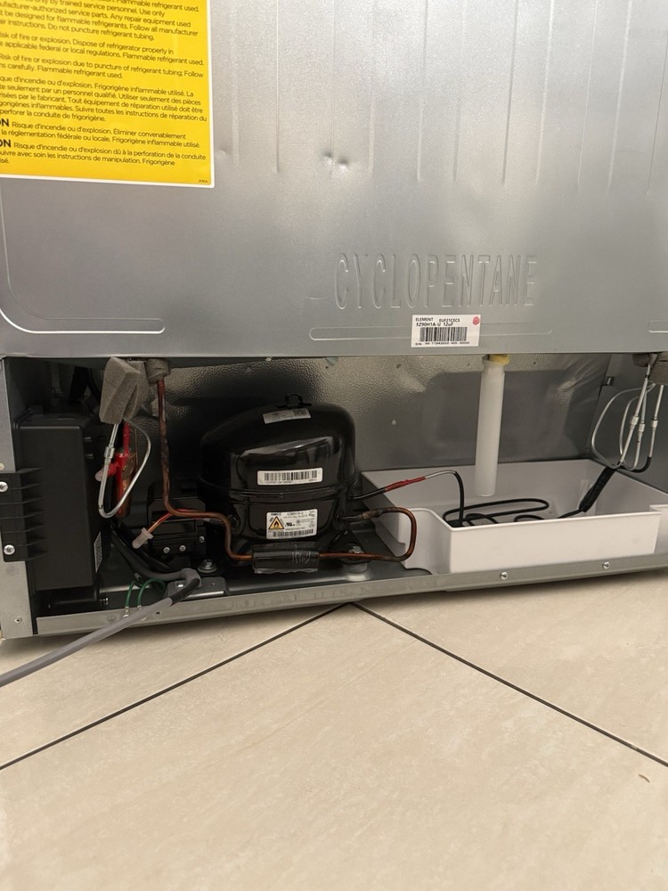 Vertical freezer