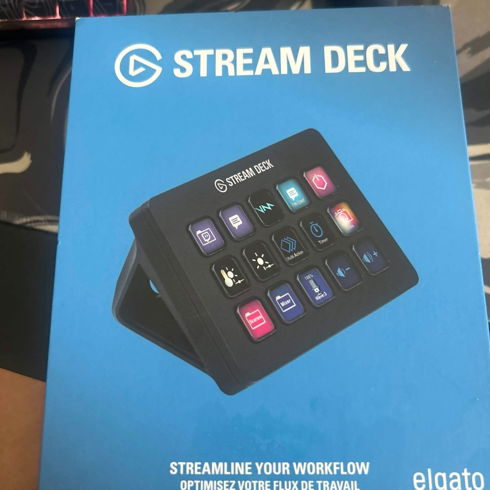 Elgato Stream Deck Live Content Creation Controller - Black, 15 Keys