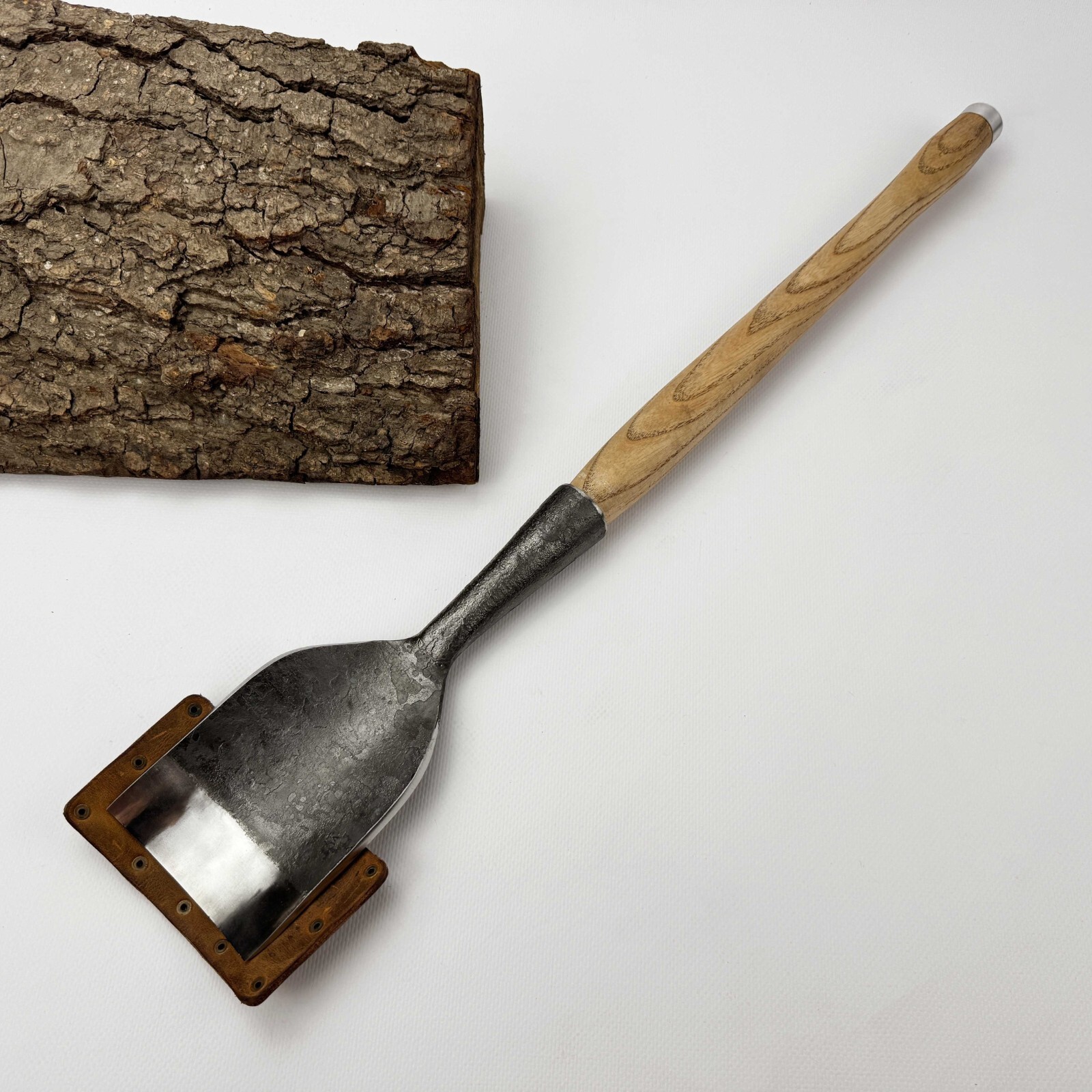 Rounded Timber Chisel – Hand-Forged Steel, Ash Handle, Sheath, Heavy Duty