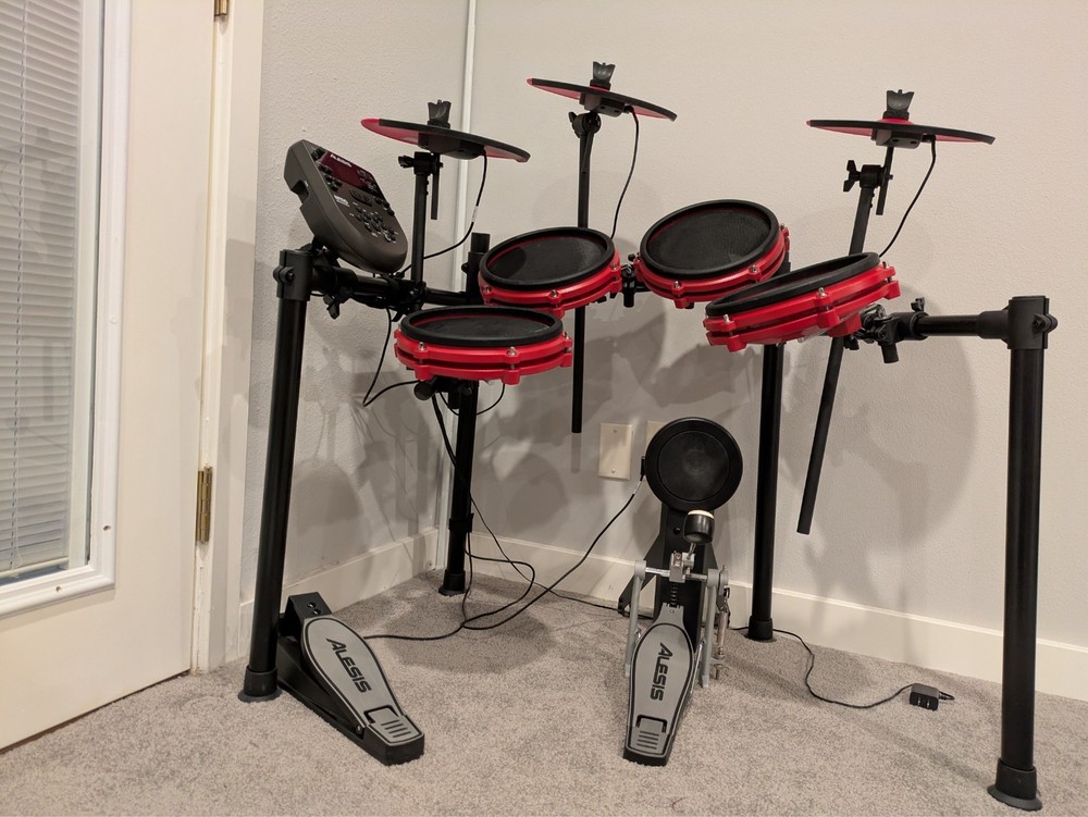 Alesis Nitro Mesh Electronic Drum Kit Red, pre owned
