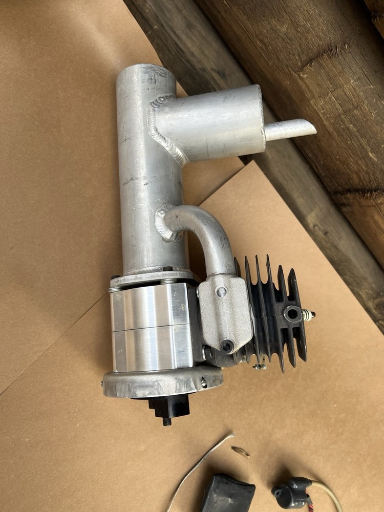BYRON HELLCAT RC AIRPLANE MAHLE GAS ENGINE PROPELLER