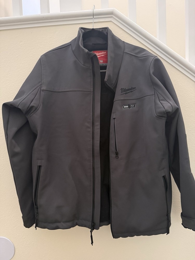 Milwaukee M12 Heated Jacket (Large) – TOUGHSHELL Gray