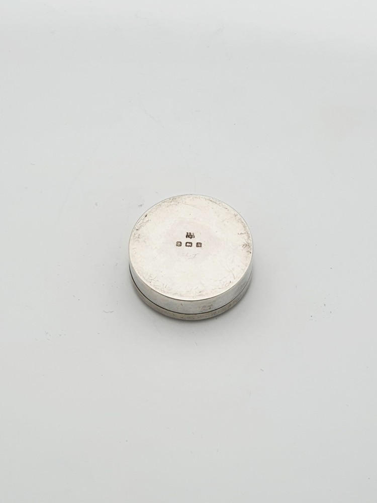 Antique Solid Silver Pill Box 1922 – Gilt Interior Trinket Box Hallmarked