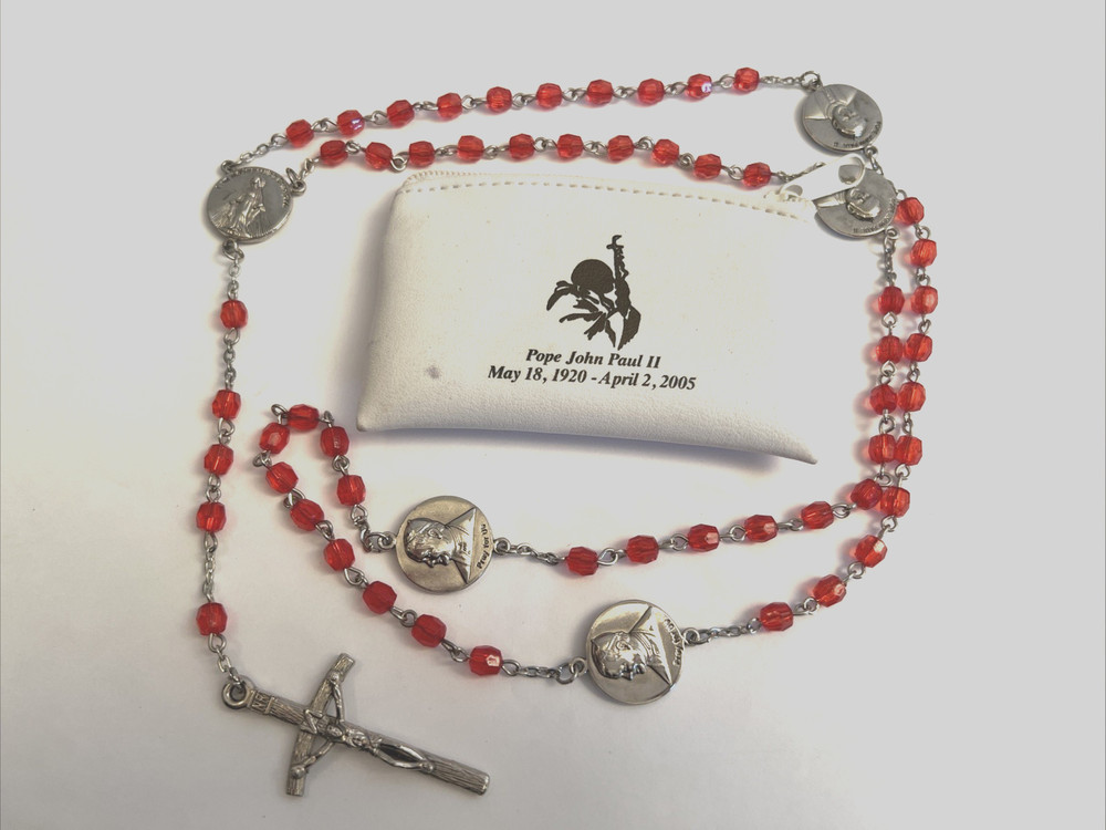 My Rosary Red Glass Beads Pope John Paul II Commemorative 1920-2005 in Case
