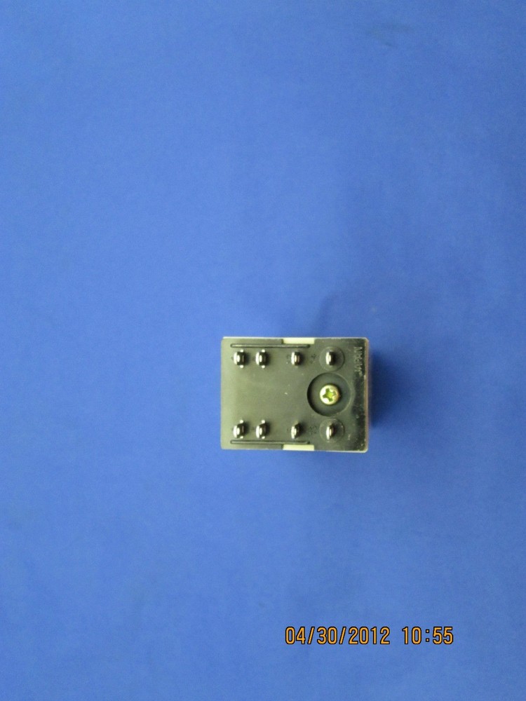 Omron Timer H3Y-2-10S new