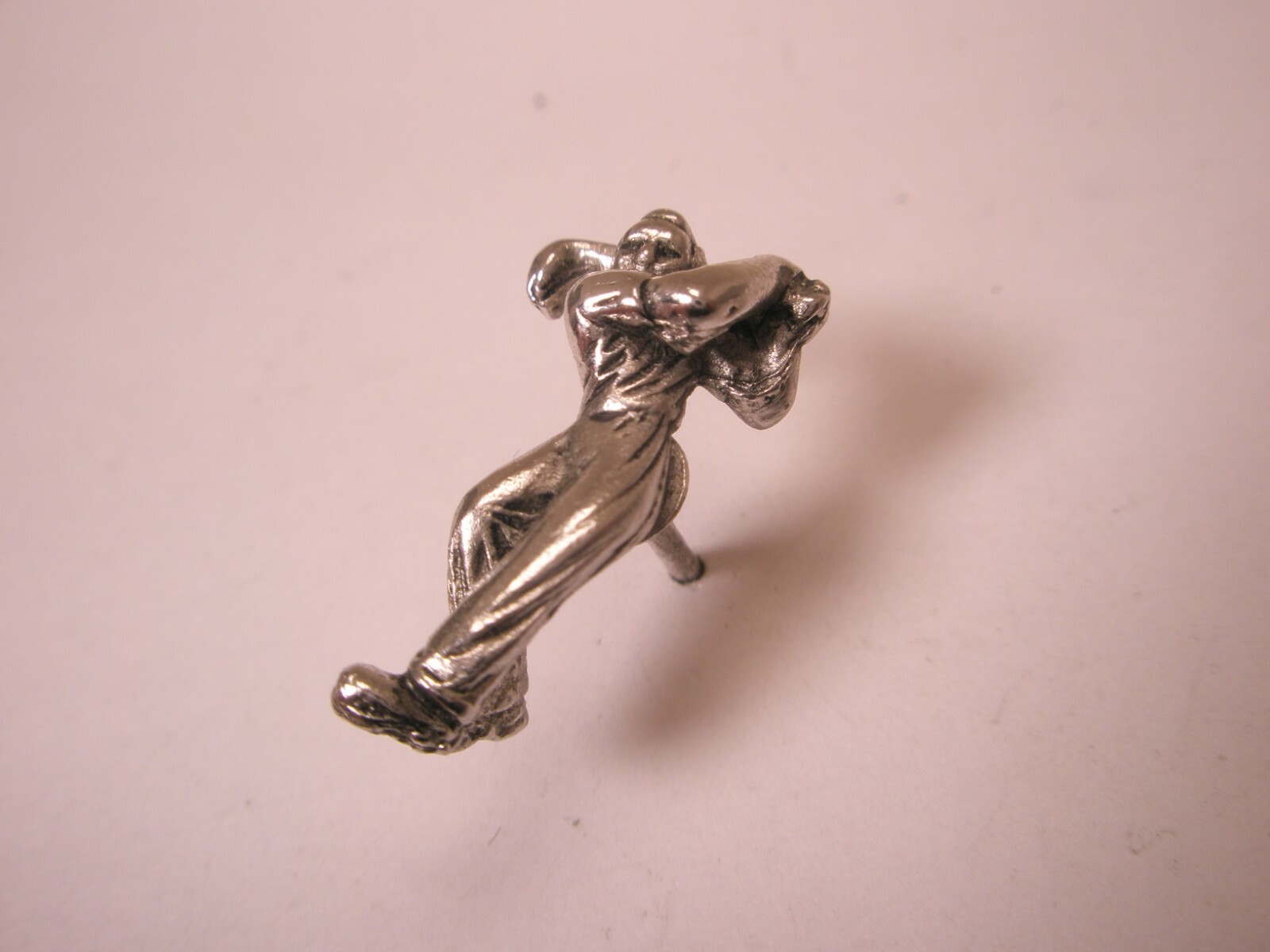 Golfer Golfing Follow Thru Vintage Tie Tack Lapel Pin club tournament l pga m118