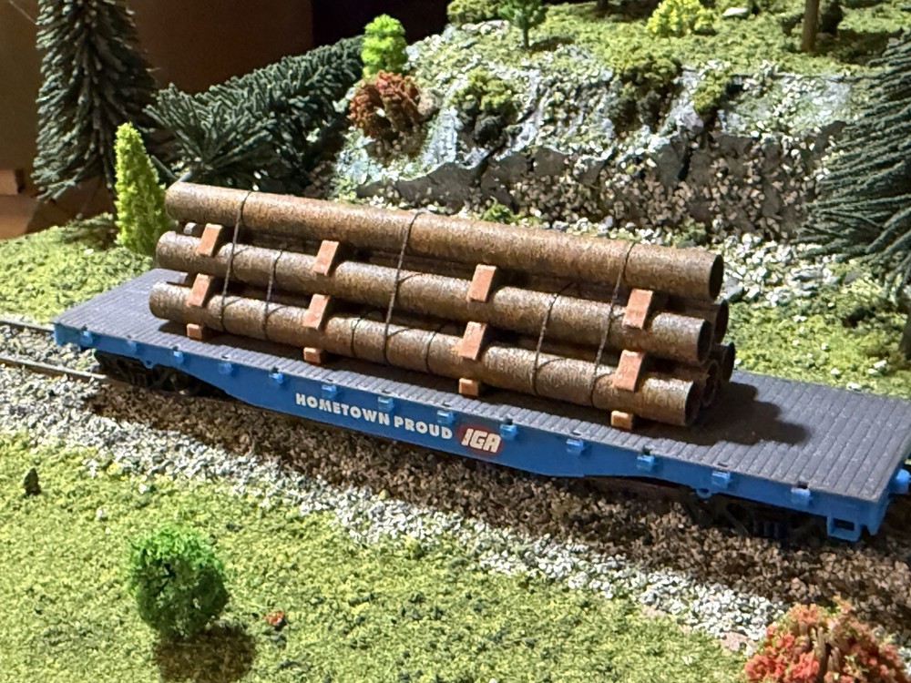1:87 Ho Scale 30FT Rusty Pipe Load (4.1in) (Real Rust) Pyramid Stack