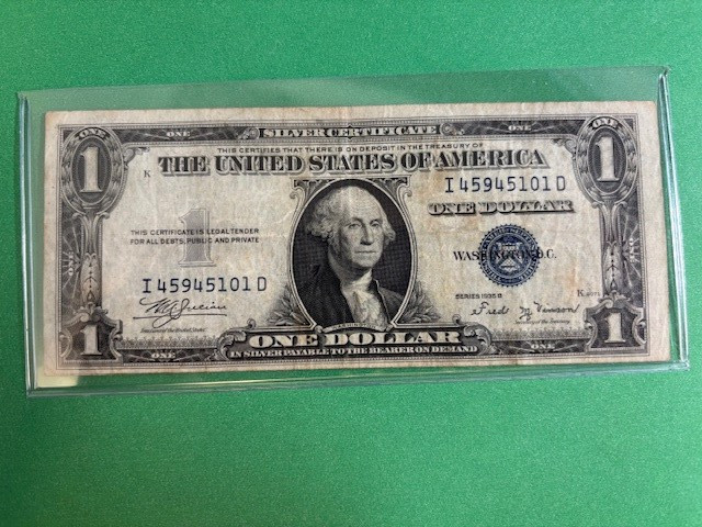 1935B $1 Silver certificate Serial # I45945101D (FINE)