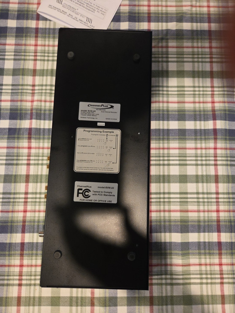 CHANNEL PLUS Linear SVM-22 2-Channel RF Modulator with AC Adaptor