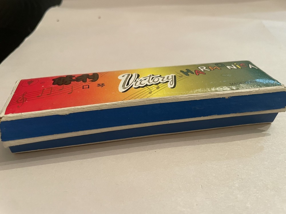 Victory Harmonica Vintage