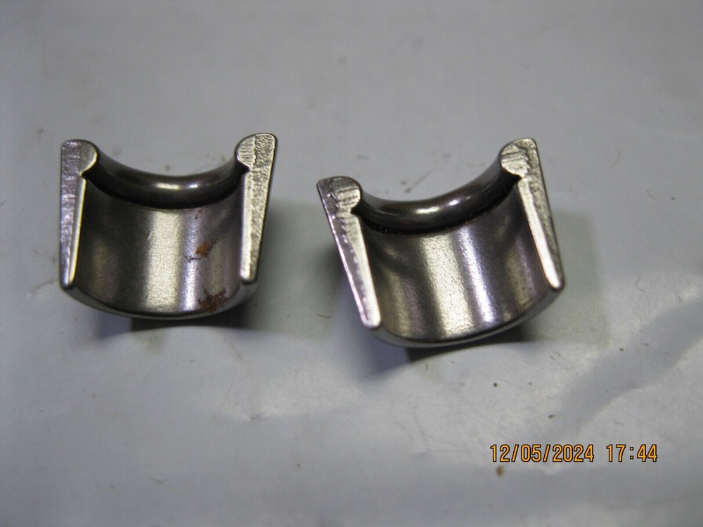 2 Engine Valve Spring Retainer Keepers Clevite 216-5206 (2 pack)