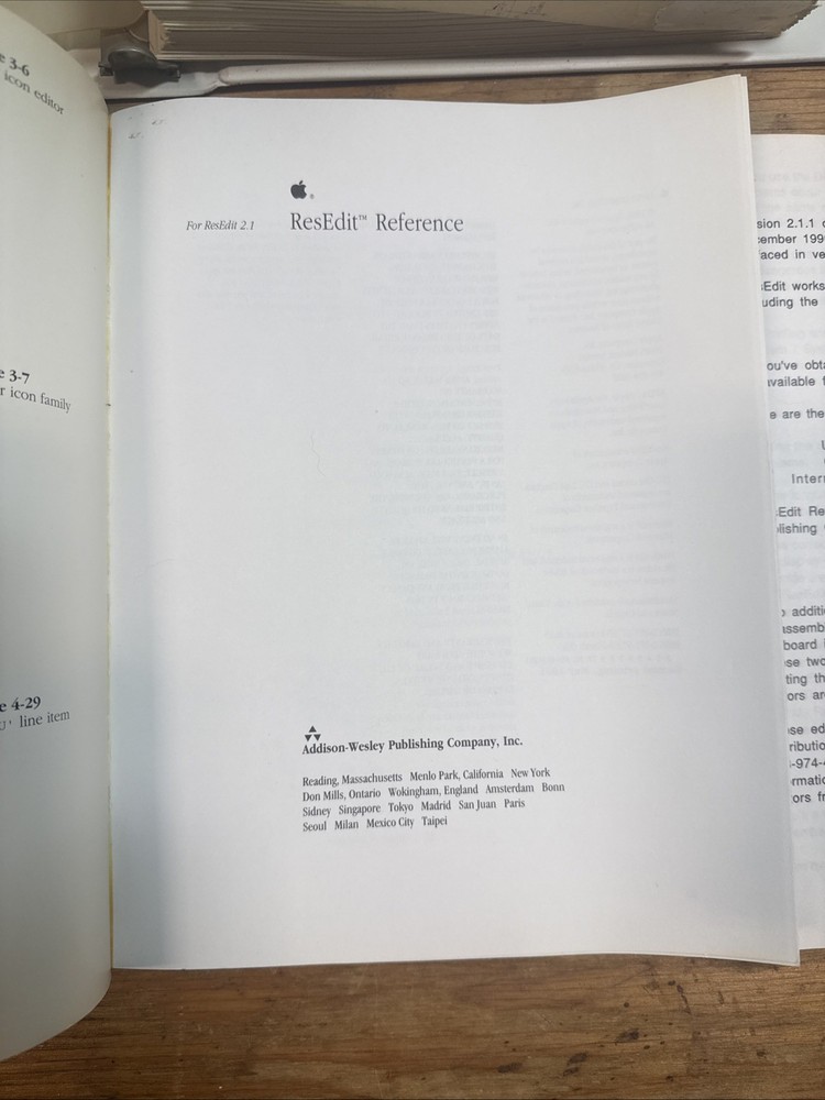 Apple Service Binder Technical Procedures Vol 1 + ResEdit Reference Version 2.1