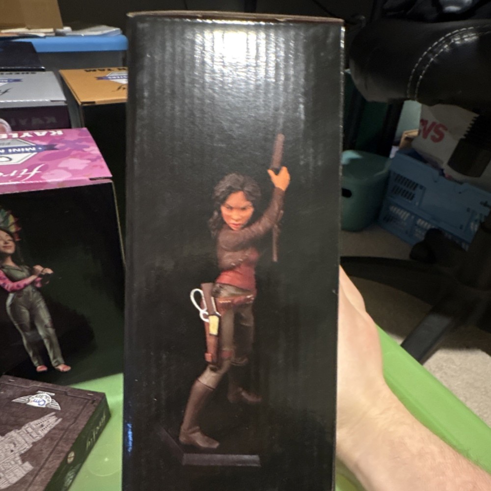 Qm, mini masters firefly figure set